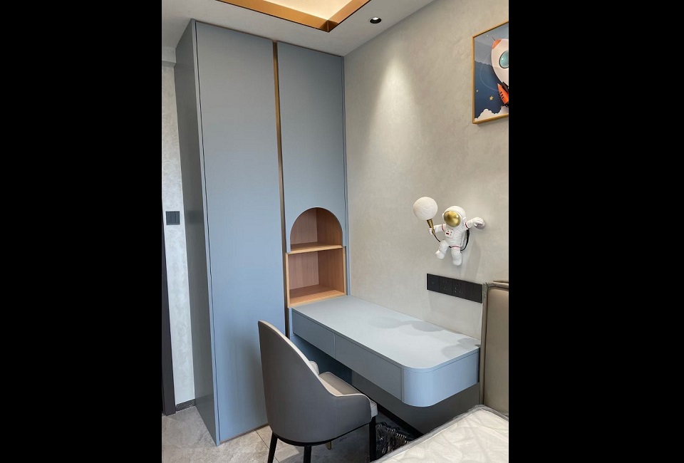 Bedroom Real Shot Photos - OLEE Custom Real Installation