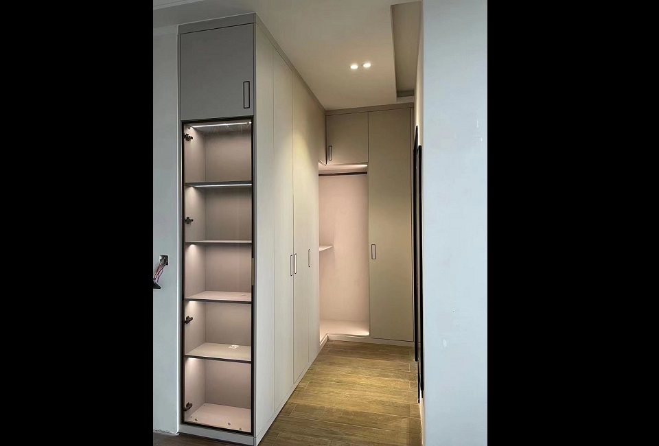 Bedroom Real Shot Photos - OLEE Custom Real Installation