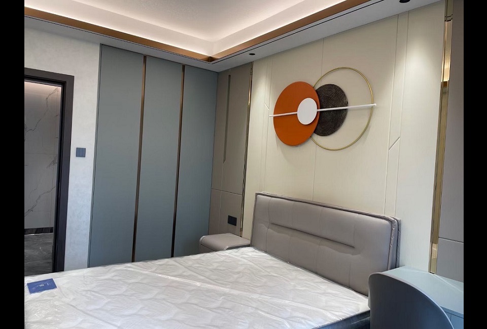 Bedroom Real Shot Photos - OLEE Custom Real Installation